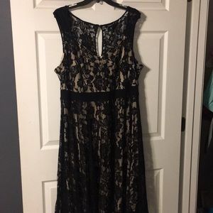 Elegant and sexy! Black/nude Torrid size 18! NWOT